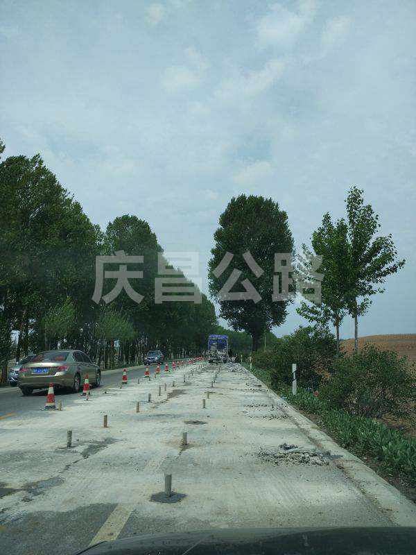 濱海公路壓漿現(xiàn)場(chǎng)